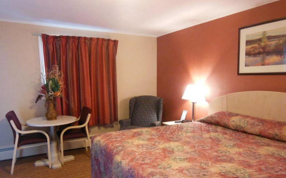 Wilbraham Inn Ludlow Zewnętrze zdjęcie